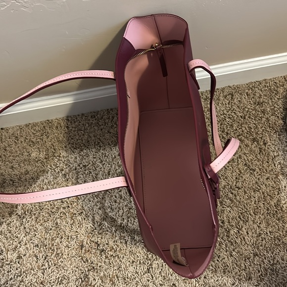 Medium Kate Spade Tote - Picture 3 of 3